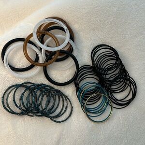 New several hand braces with variety of colors all together